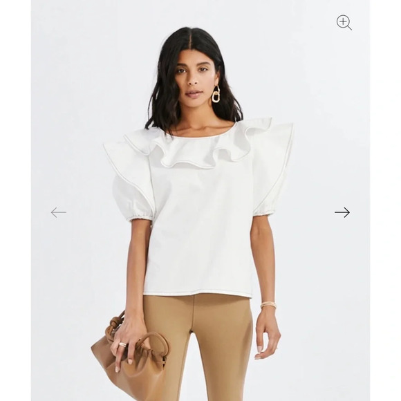 NWT $118 Something Navy Short Sleeve Ruffle Top in Ivory - Picture 1 of 8